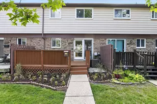 145 Sheffield Dr, Saline, MI 48176 - Photo 3