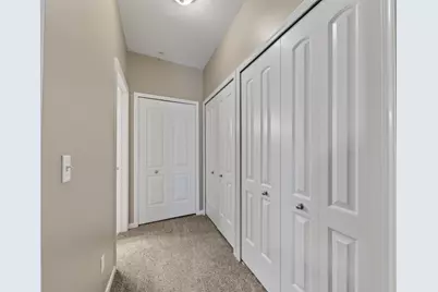 2591 W Towne Street, Ann Arbor, MI 48103 - Photo 11