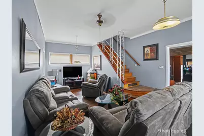 447 W Southern Avenue, Muskegon, MI 49441 - Photo 3