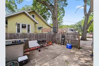 447 W Southern Avenue, Muskegon, MI 49441 - Photo 17