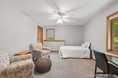 1900 Cherry Run Drive NW, Grand Rapids, MI 49504 - Photo 29