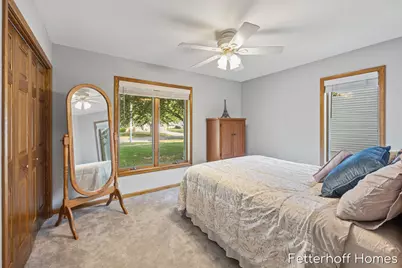 1900 Cherry Run Drive NW, Grand Rapids, MI 49504 - Photo 23
