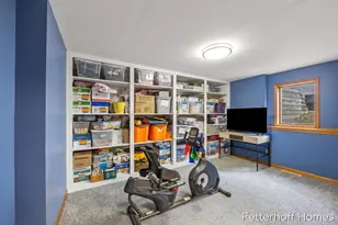 1900 Cherry Run Dr NW, Grand Rapids, MI 49504 - Photo 31