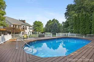 1900 Cherry Run Dr NW, Grand Rapids, MI 49504 - Photo 43