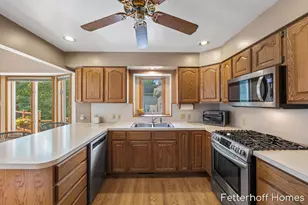 1900 Cherry Run Dr NW, Grand Rapids, MI 49504 - Photo 13