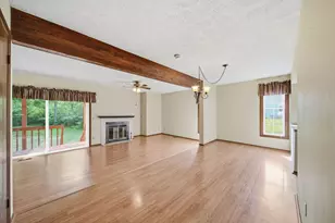 2760 Walden Woods Blvd, Jackson, MI 49201 - Photo 9