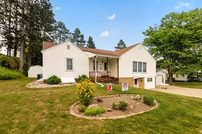 226 W Church Avenue, Reed City, MI 49677 - Photo 3