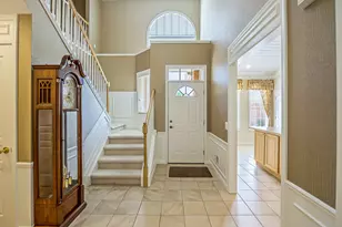 16529 Cottonwood Ct, Northville, MI 48168 - Photo 5