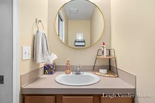 1811 Creed Ct SW, Wyoming, MI 49519 - Photo 17