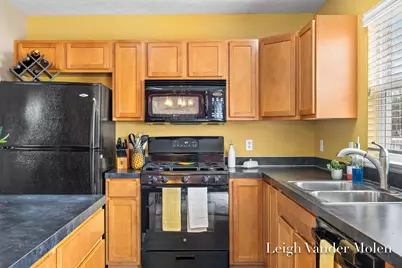1811 Creed Court SW, Wyoming, MI 49519 - Photo 13