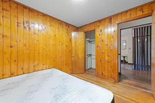 3894 Jennings Dr, Troy, MI 48083 - Photo 17