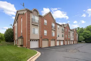 228 W Oakbrook Dr, Ann Arbor, MI 48103 - Photo 41