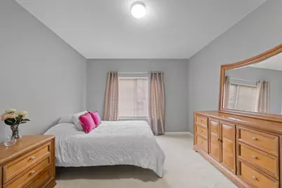 228 W Oakbrook Drive, Ann Arbor, MI 48103 - Photo 17