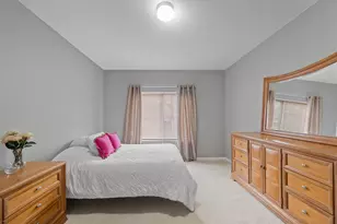 228 W Oakbrook Dr, Ann Arbor, MI 48103 - Photo 17