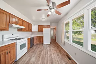 3295 Bent Oak Hwy, Adrian, MI 49221 - Photo 9