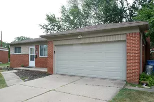 32155 Columbus Dr, Warren, MI 48088 - Photo 3