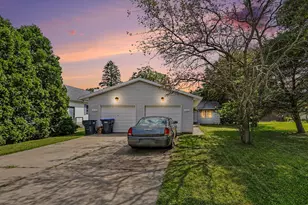 420 Fisher St, Berrien Springs, MI 49103 - Photo 17