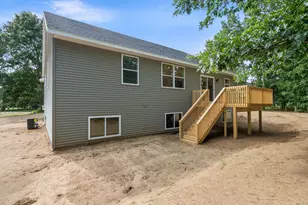 1765 Fairview Dr, Allegan, MI 49010 - Photo 43