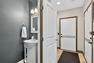 1329 Dewberry Ct NE, Grand Rapids, MI 49505 - Photo 35