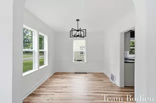 627 Pinehurst Blvd, Kalamazoo, MI 49006 - Photo 13
