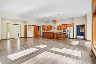 395 S Wattles Rd, Battle Creek, MI 49014 - Photo 7
