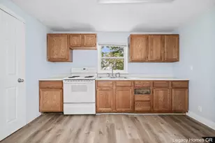 224-226 Maple St, Parchment, MI 49004 - Photo 7