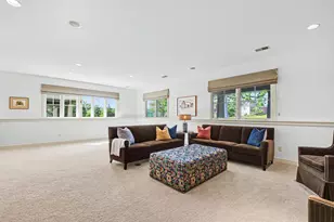 5526 Alhambra Dr SE, Grand Rapids, MI 49546 - Photo 37