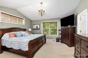 3127 Royal Hannah Dr NE, Rockford, MI 49341 - Photo 21