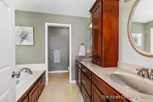 3127 Royal Hannah Dr NE, Rockford, MI 49341 - Photo 23