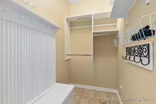 3127 Royal Hannah Dr NE, Rockford, MI 49341 - Photo 19