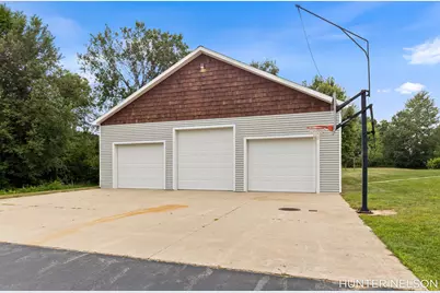 577 E The Lane, Grant, MI 49327 - Photo 5
