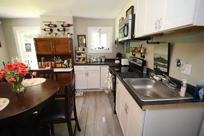 631 N Douglas Avenue, Three Rivers, MI 49093 - Photo 9
