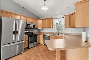 7666 Stermer Dr, Kalamazoo, MI 49048 - Photo 5
