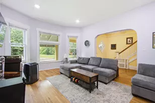 574 Woodland St, Detroit, MI 48202 - Photo 5
