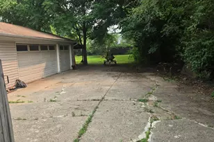 23582 Beierman Ave, Warren, MI 48091 - Photo 15
