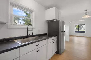 7 Ave B, Battle Creek, MI 49037 - Photo 7