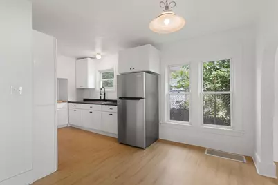 7 Avenue B, Battle Creek, MI 49037 - Photo 5
