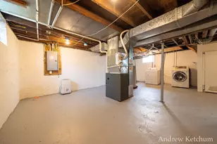 2402 Lamar Ave SW, Wyoming, MI 49519 - Photo 41