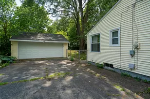 3721 Devonshire Ave, Kalamazoo, MI 49006 - Photo 23