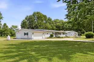6940 Perry Rd, Yale, MI 48097 - Photo 3