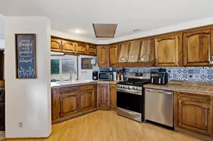 6940 Perry Rd, Yale, MI 48097 - Photo 11