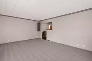 580 West St, Muskegon, MI 49442 - Photo 5