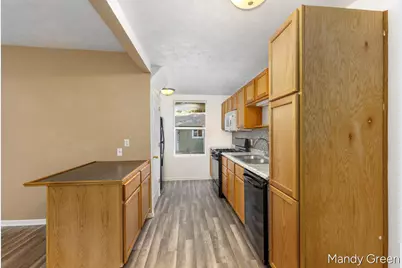 212 S Smith Street, Greenville, MI 48838 - Photo 11