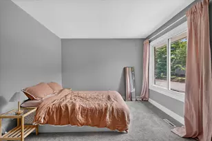 2437 Hampton Ct SE, Grand Rapids, MI 49546 - Photo 17