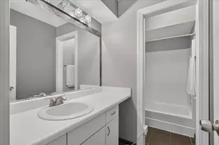 2437 Hampton Ct SE, Grand Rapids, MI 49546 - Photo 19