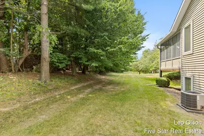 2220 Meadowglen Drive NE #7, Grand Rapids, MI 49505 - Photo 31
