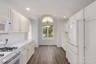2220 Meadowglen Dr NE, Grand Rapids, MI 49505 - Photo 11