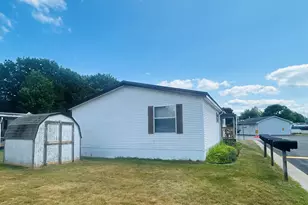 1219 Royal Dr, Fremont, MI 49412 - Photo 5