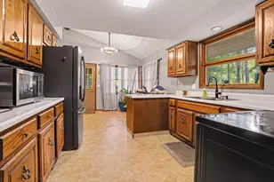 11091 W Dr N, Bellevue, MI 49021 - Photo 7