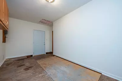 1643 Lyola Court, Benton Harbor, MI 49022 - Photo 17